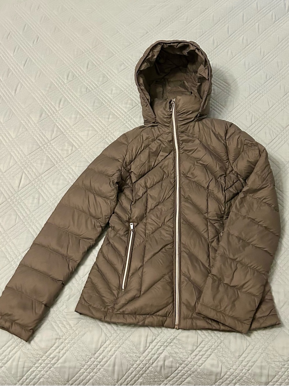 Women’s Gray Packable Down Puffer Jacket, Size XS, EUC